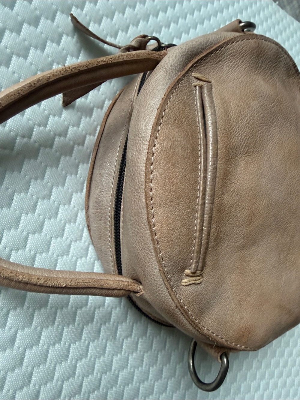 BED|STU Circular Mini Crossbody in Blush Taupe - Picture 9 of 10